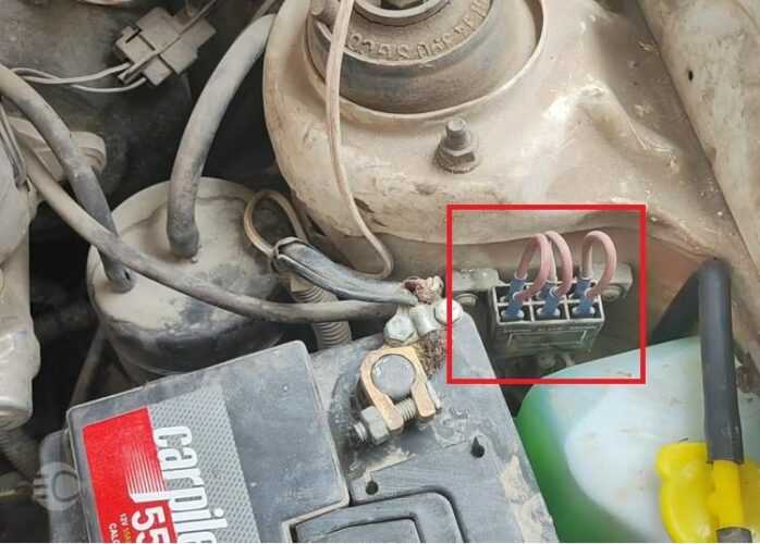 جعبه فیوز داخل موتور پراید